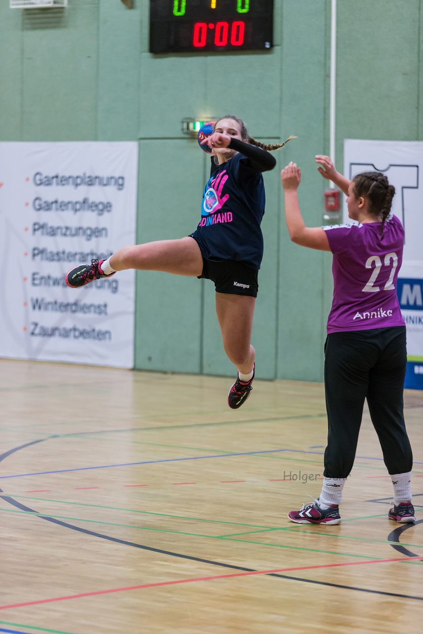 Bild 85 - wBJ SV Henstedt Ulzburg - TSV Altenholz : Ergebnis: 30:13